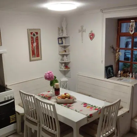 Guest house Fisherman's Galeb 3*