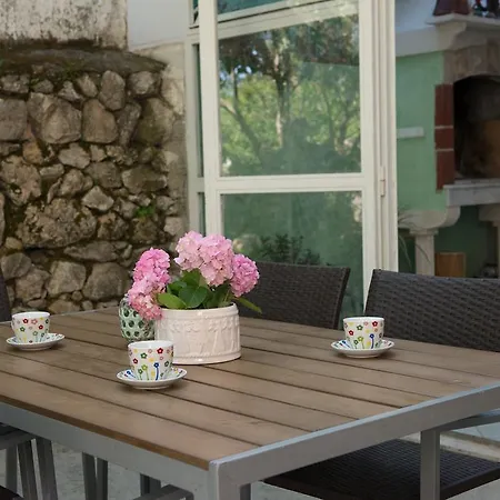 Fisherman's Galeb Цавтат