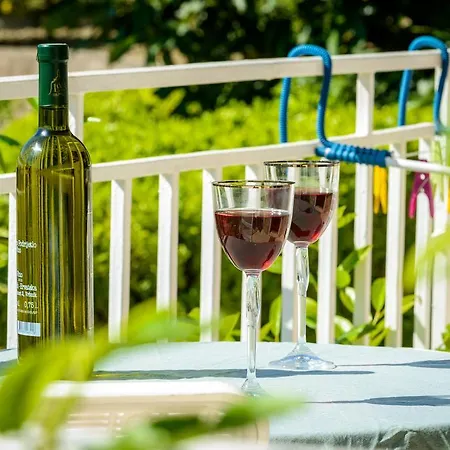 Fisherman's Galeb 3*